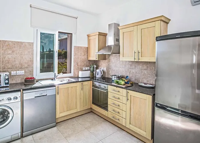 Mesogeios Me25 Vilă Protaras