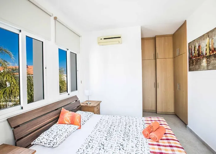 Mesogeios Me25 Vilă *